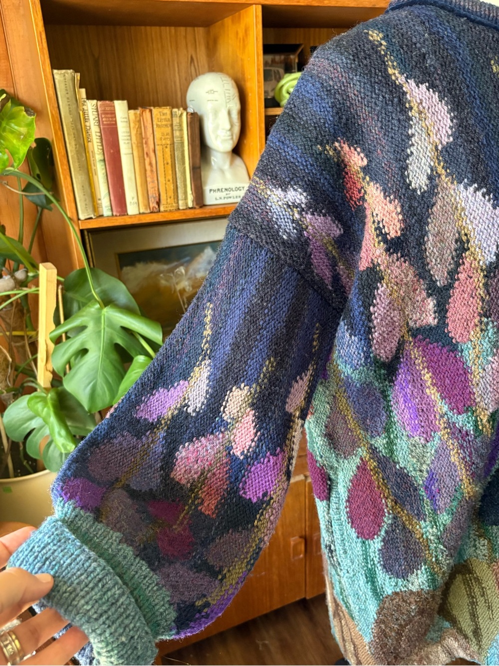 Hand-Knit Colourful Oversize Knit Sweater OS - Picture 4 of 10